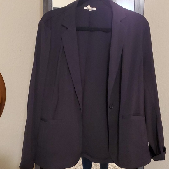 Blazer - Picture 1 of 1